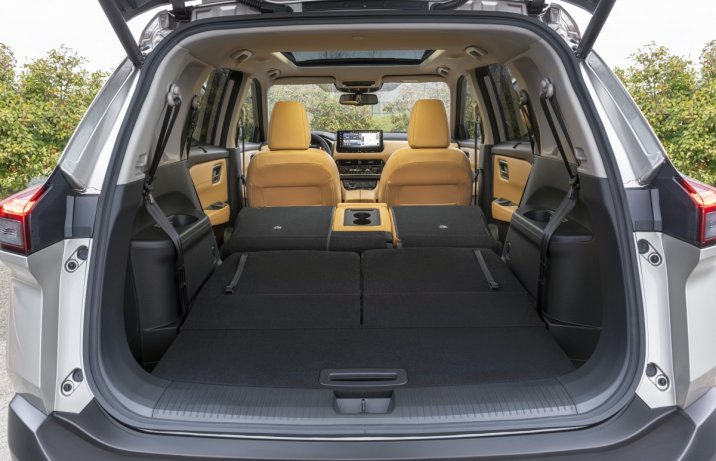 2023 Nissan X-Trail – bagażnik