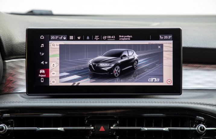 Alfa Romeo Tonale - ekran centralny