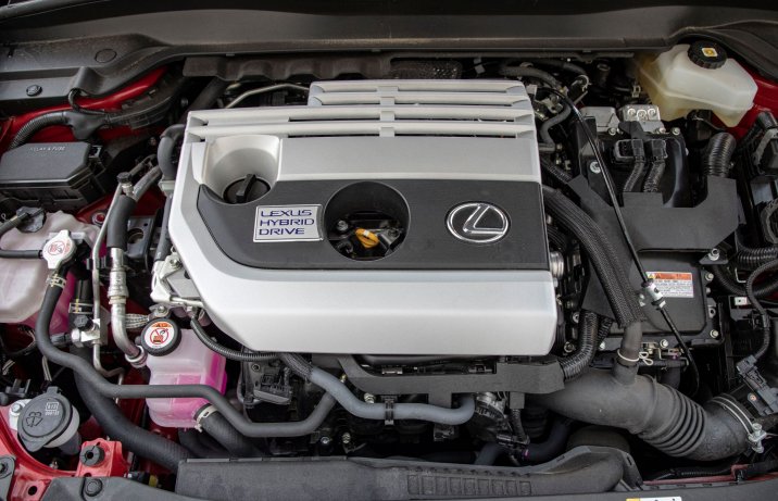 Lexus UX - silnik