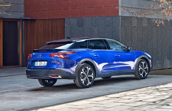 Citroën C5 X – tył i bok