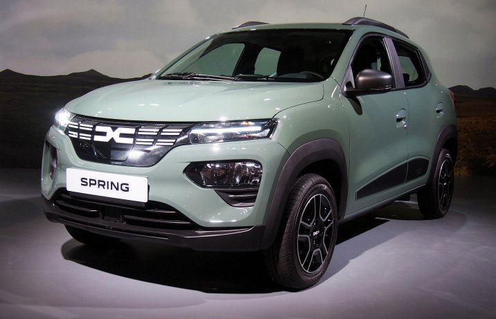 Dacia Spring – przód
