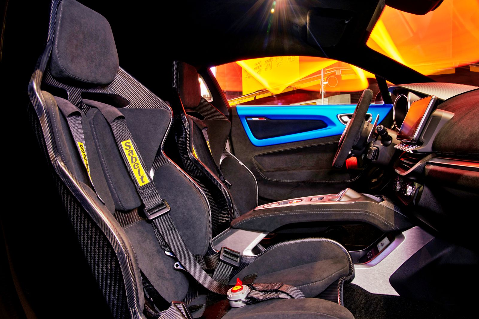 alpine_a110R_siedzenia