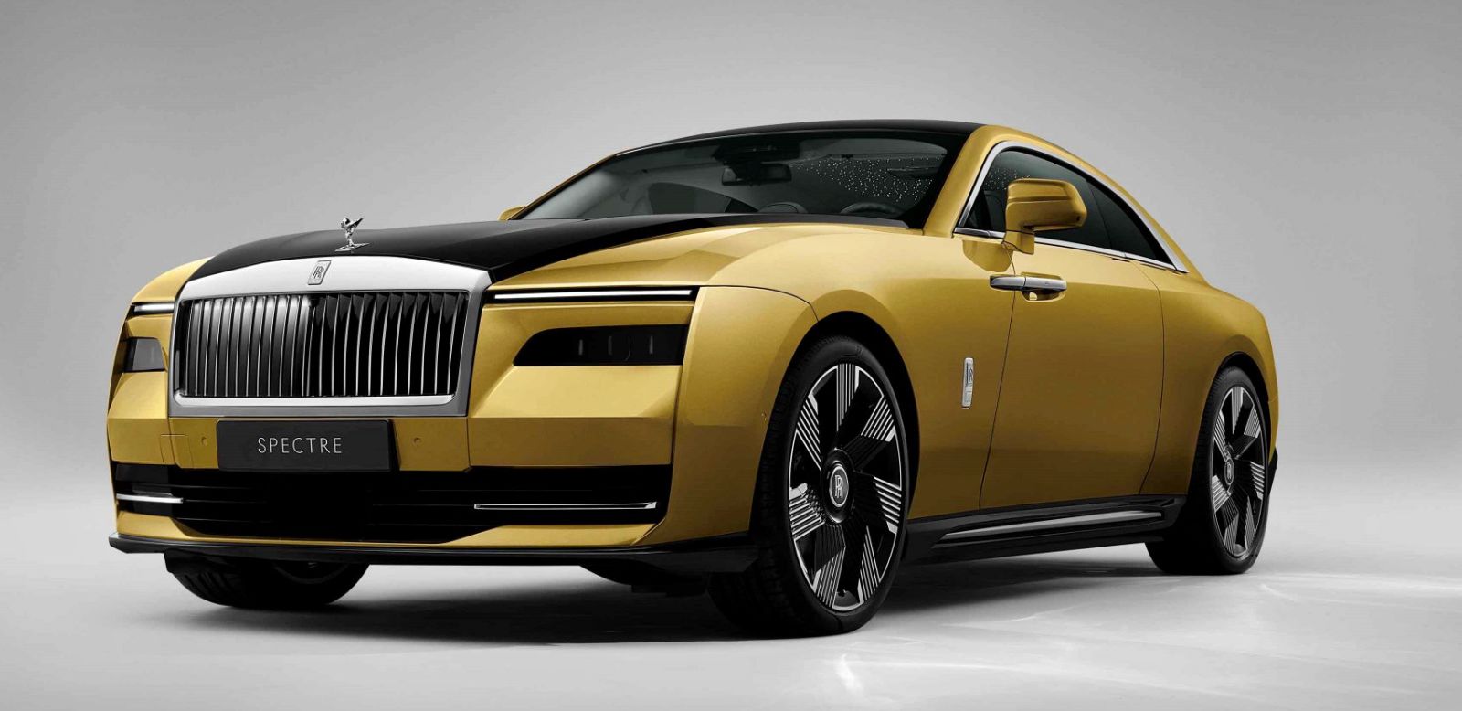 rolls_royce_spcectre_przod