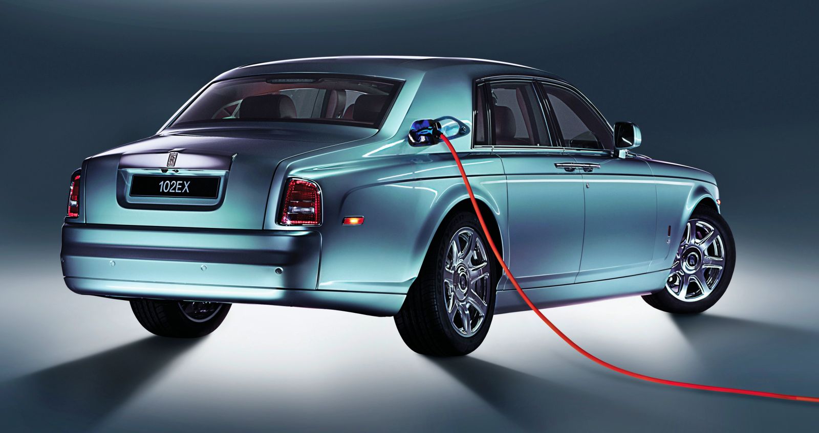 rolls_royce_102ex_tyl