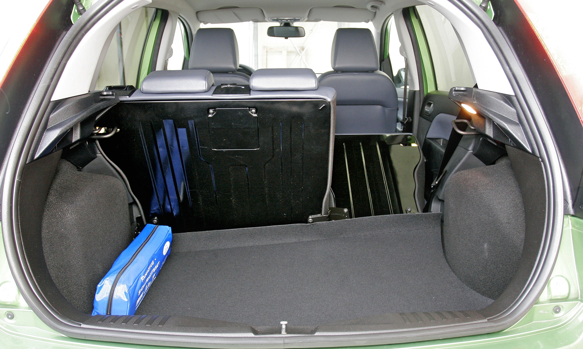 ford fiesta bagaznik