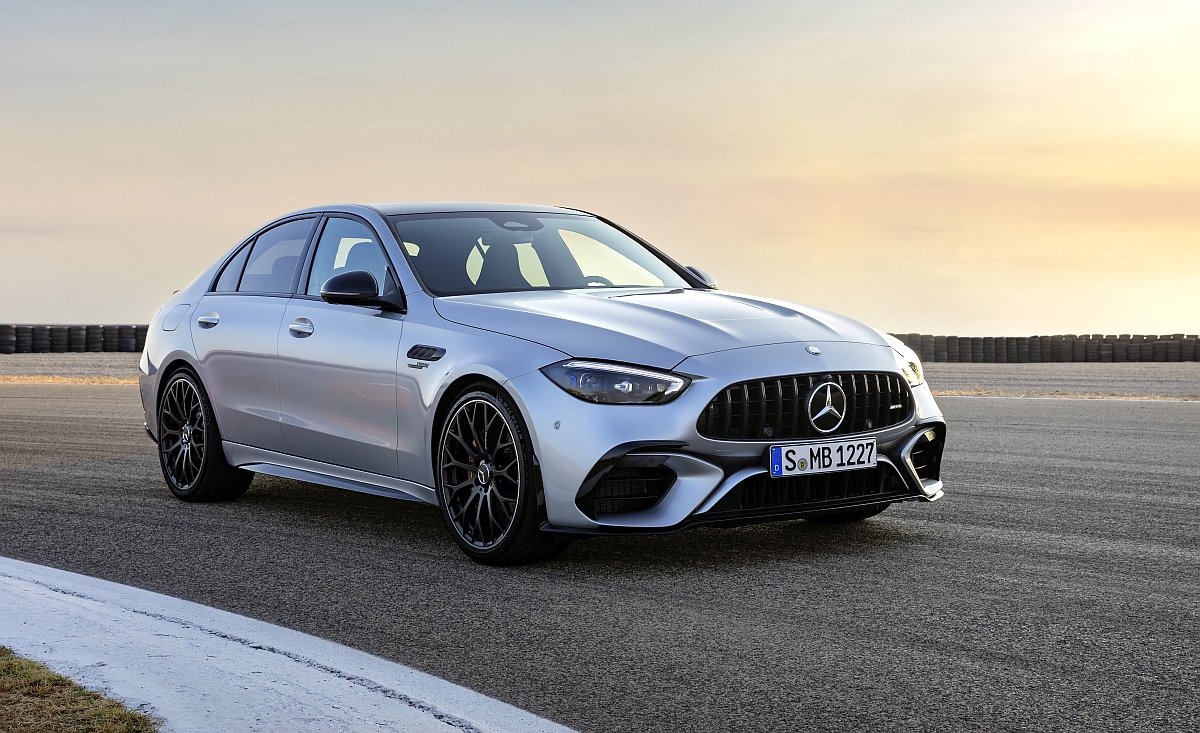 Mercedes-AMG nareszcie przyznaje się do błędu. Koniec silnika R4 w C 63 i GLC 63