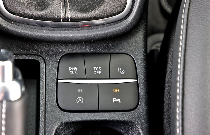 Ford Puma - przyciski