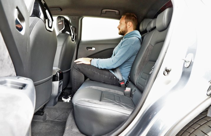 Nissan Juke - kanapa