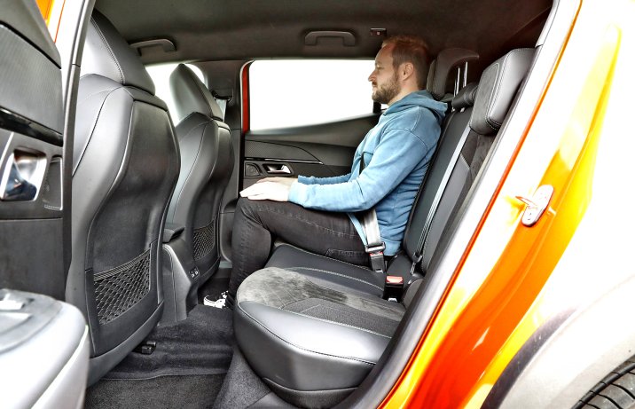 Peugeot 2008 - kanapa