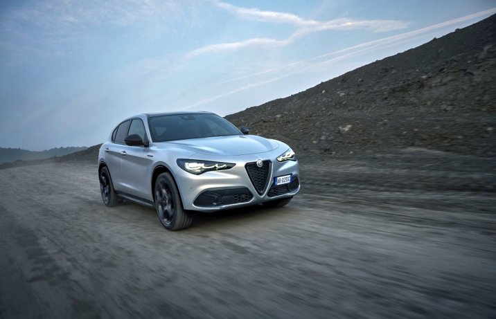 2023 Alfa Romeo Stelvio