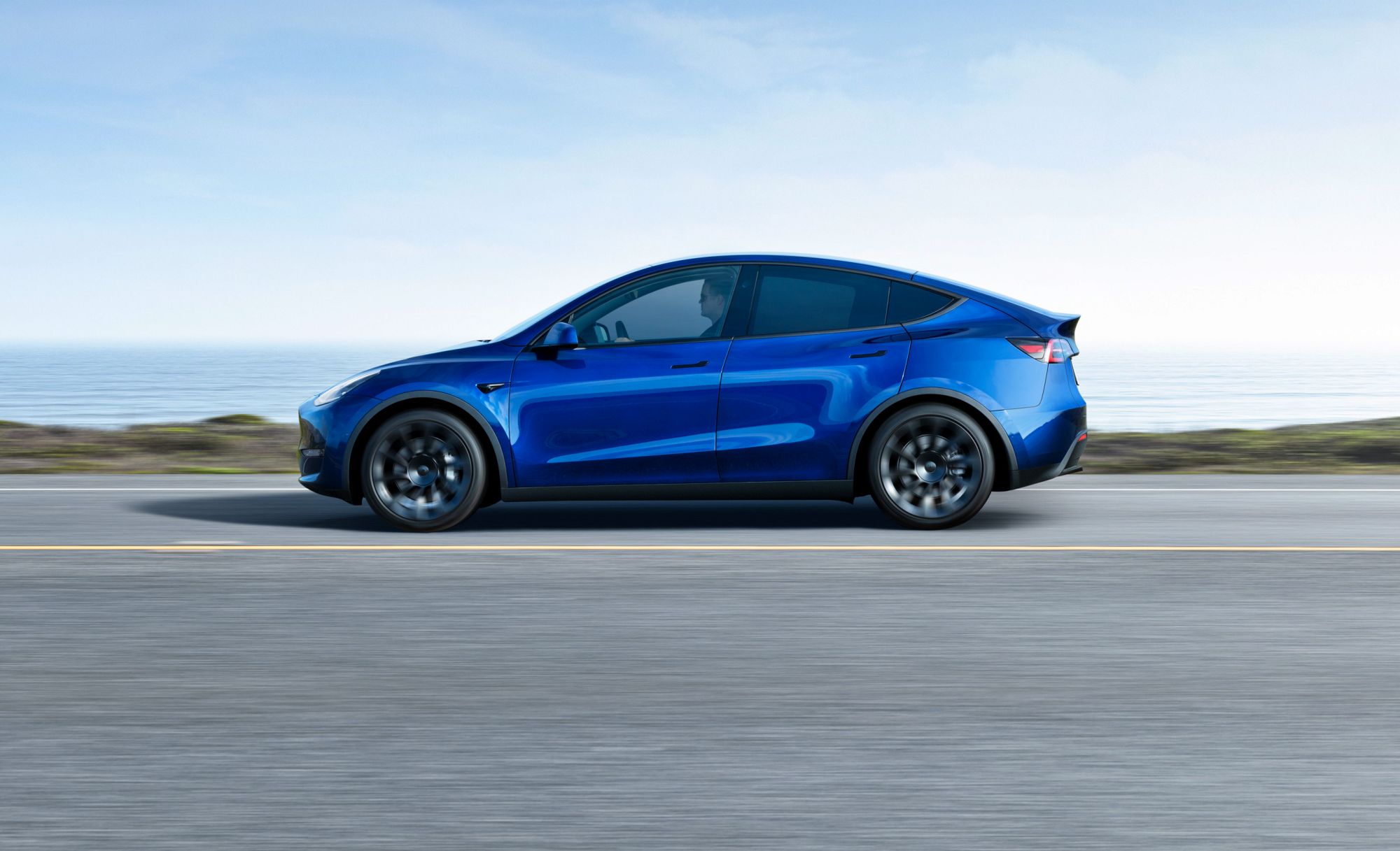 tesla_model_y_bok