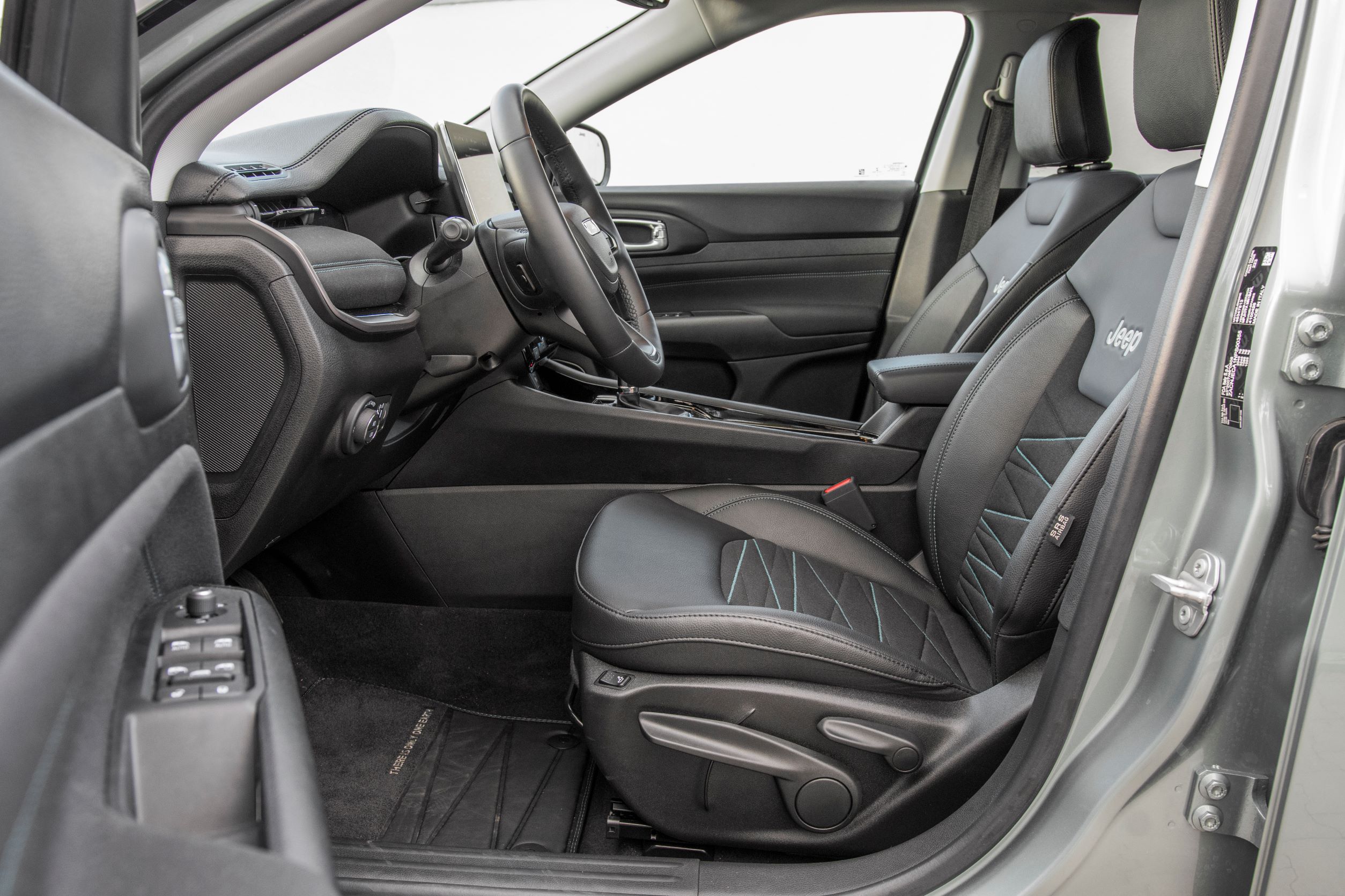 Jeep Compass - fotele