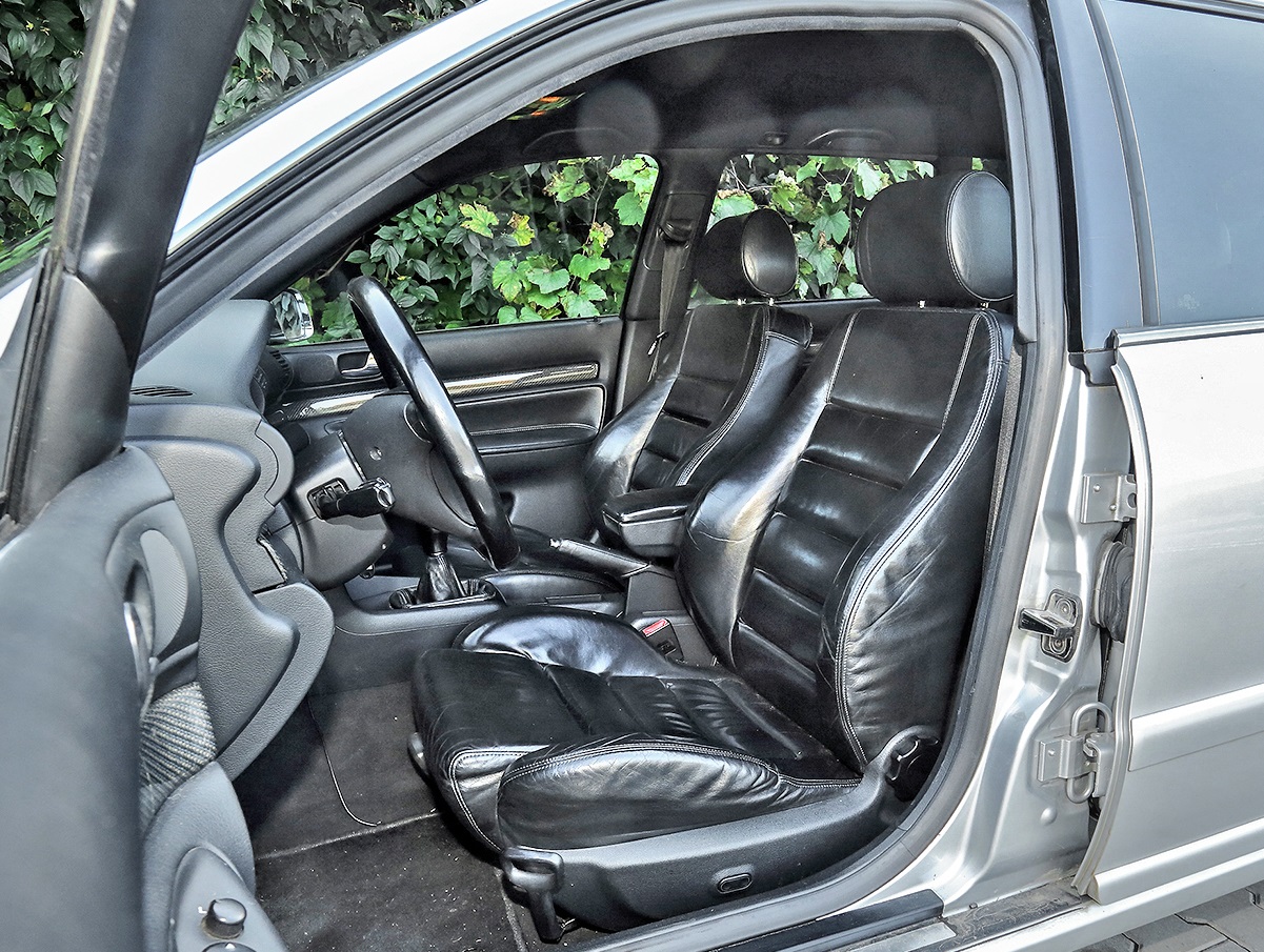 uzywane audi s4_fotel