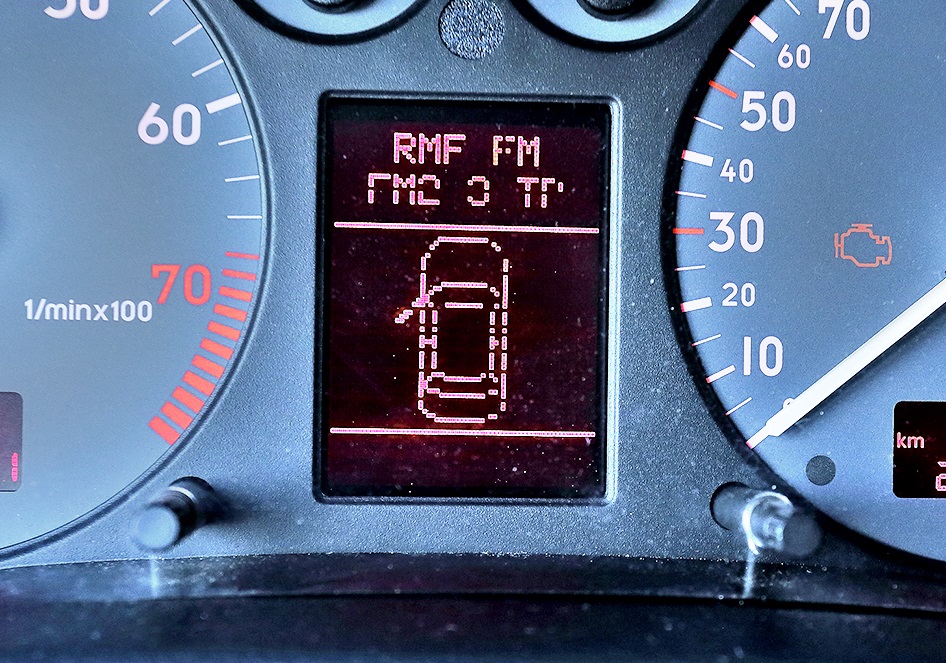 uzywane audi s4_wyswietlacz