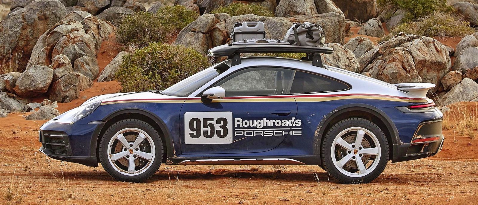 porsche_911_dakar_bok