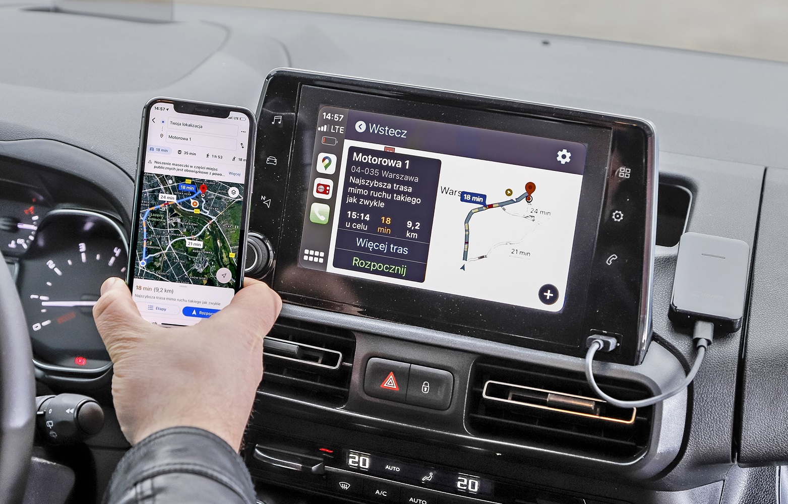 nawigacje samochodowe_carplay