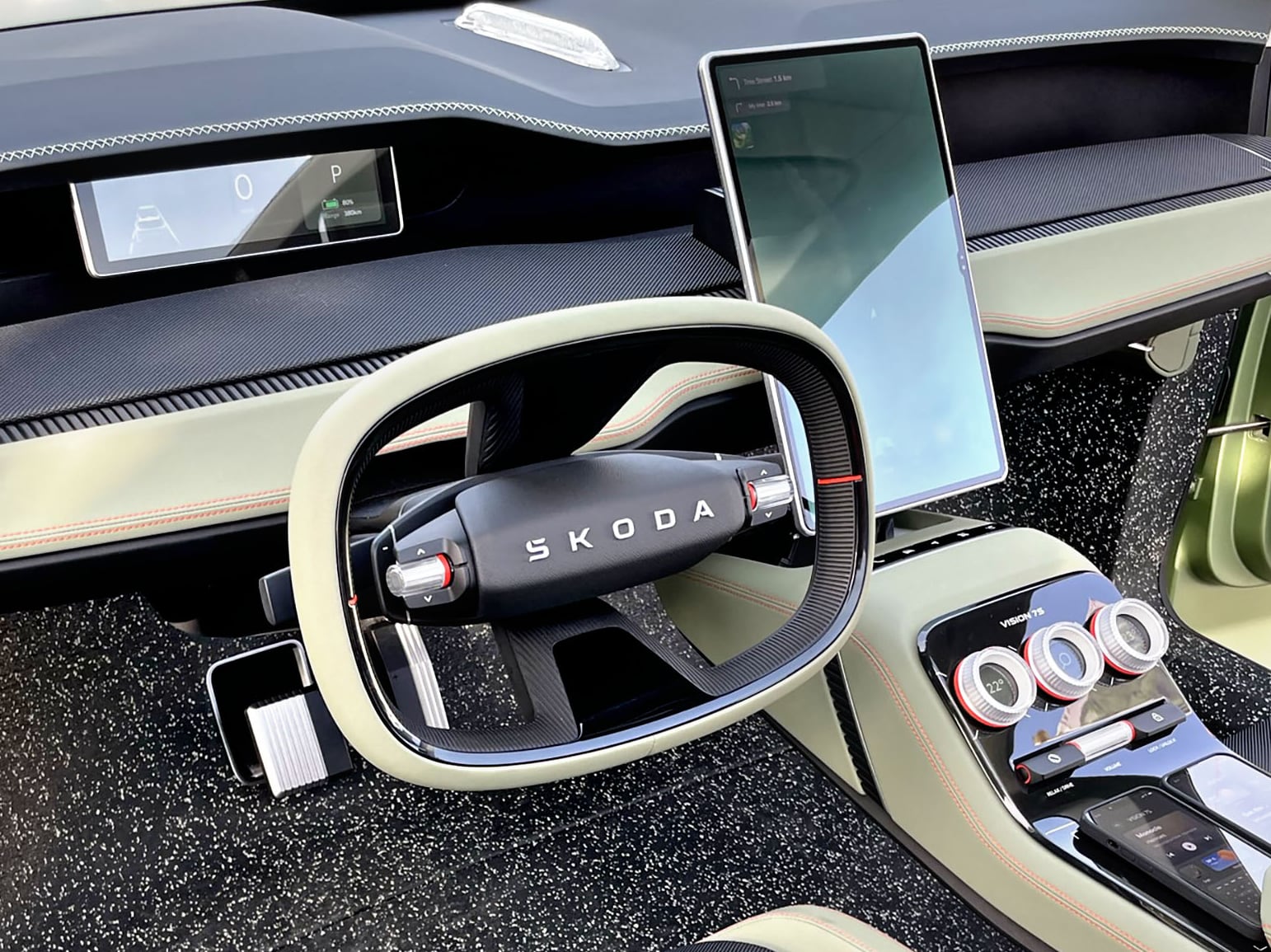 Skoda Vision 7S kierownica