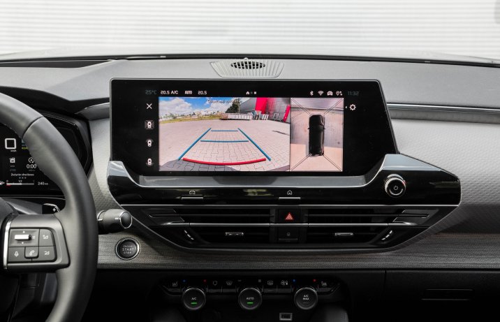 Citroen C5 X PHEV - ekran