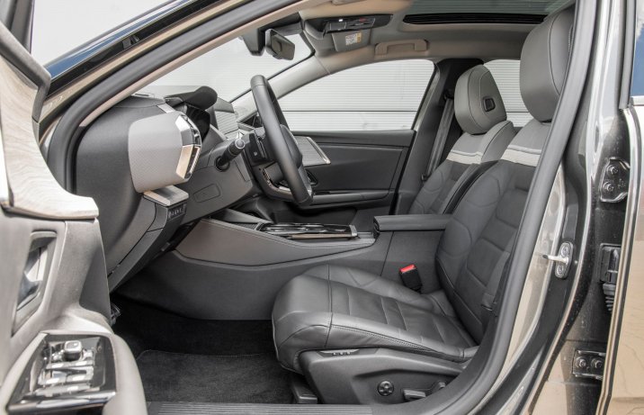 Citroen C5 X PHEV - fotele