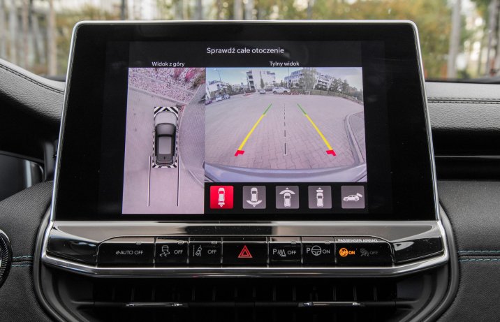 Jeep Compass MHEV - kamery