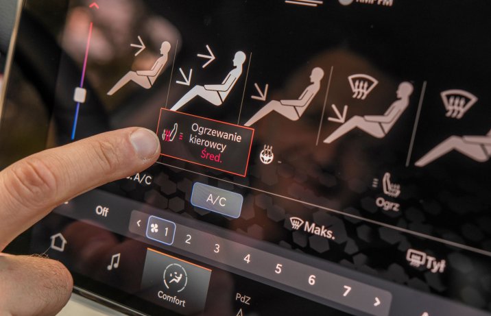 Jeep Compass MHEV - ogrzewanie foteli