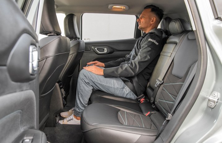 Jeep Compass MHEV - kanapa