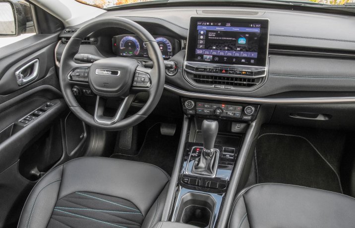 Jeep Compass - kokpit