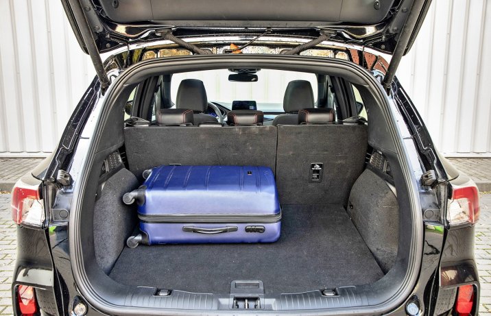 Ford Kuga 2.5 Hybrid AWD – bagażnik