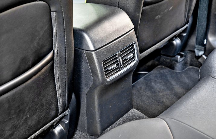 Mazda CX-5 2.5 4x4 – nawiewy tył