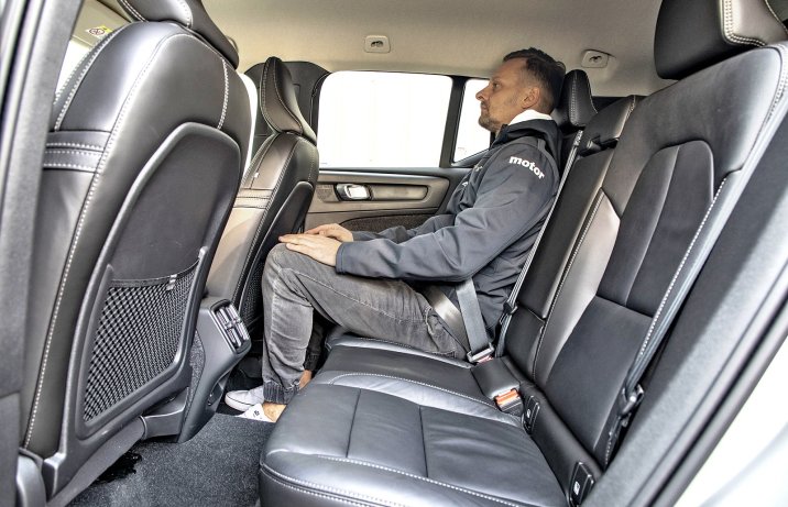Volvo XC40 B4 AWD – kanapa