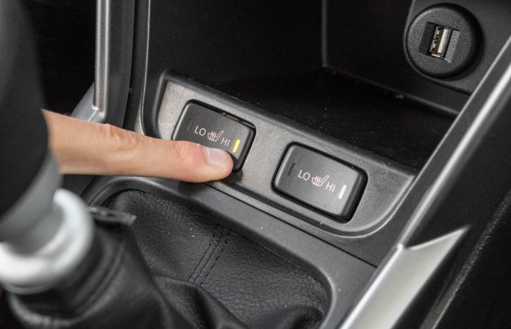 Suzuki S-Cross - ogrzewanie foteli