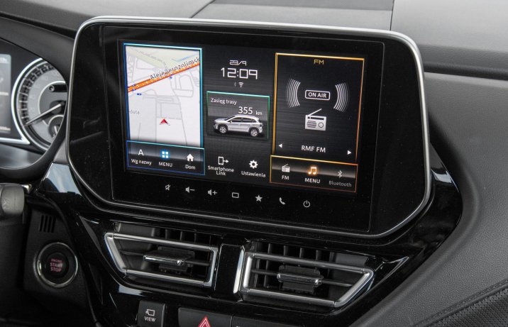 Suzuki S-Cross - ekran