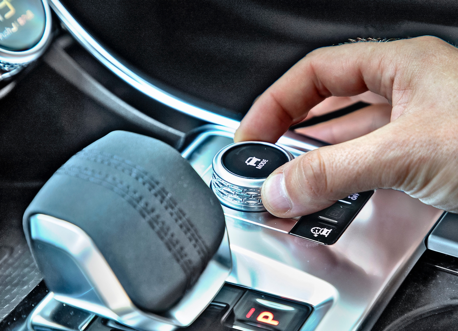 Jaguar XF Sportbrake D200 AWD – pokretlo zmiany trybu jazdy