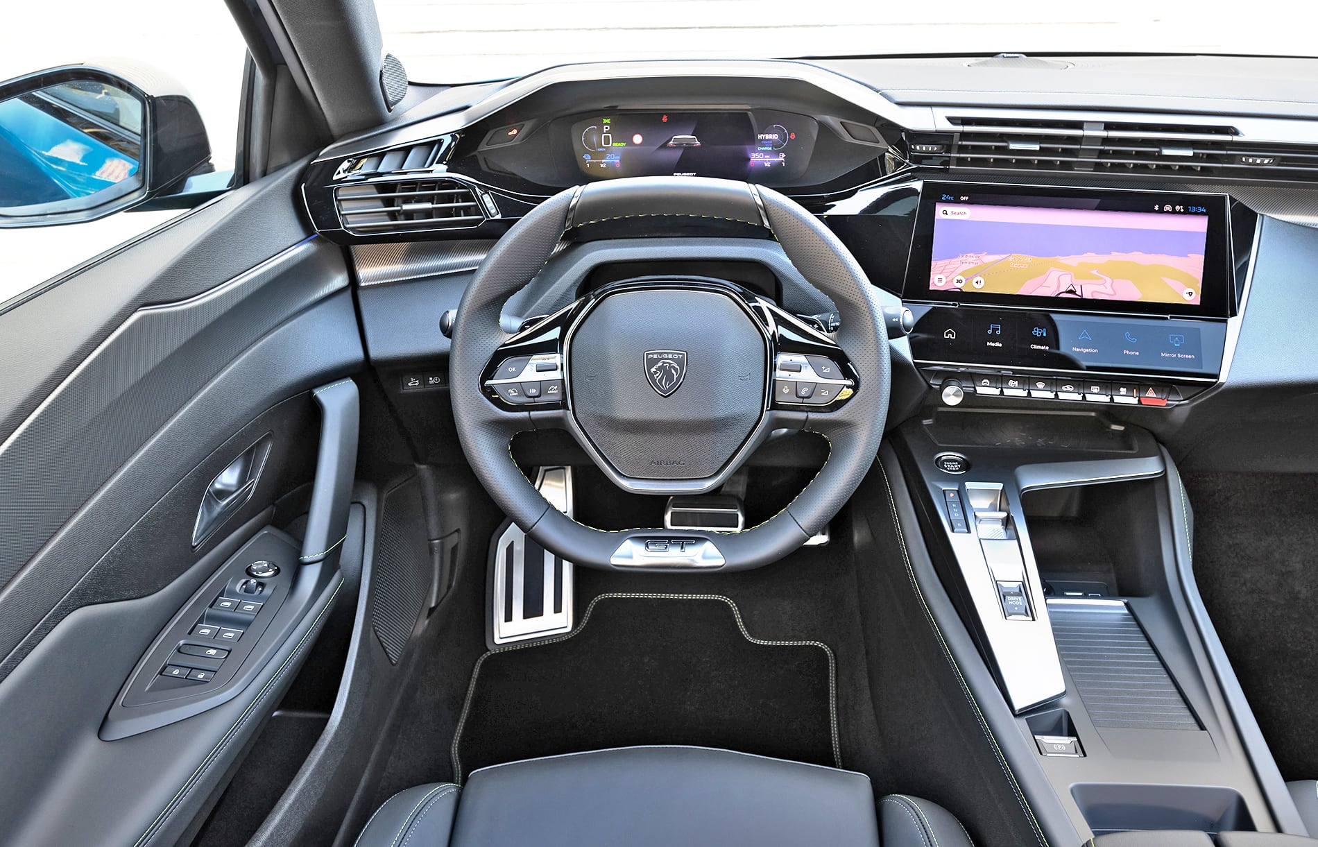 Peugeot 408 deska rodzielcza