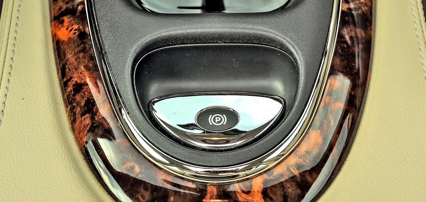 jaguar xj hamulec reczny