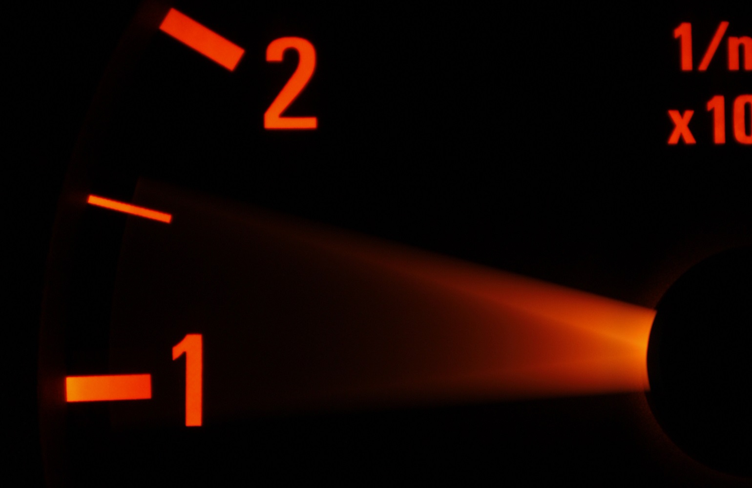 falujace niskie obroty