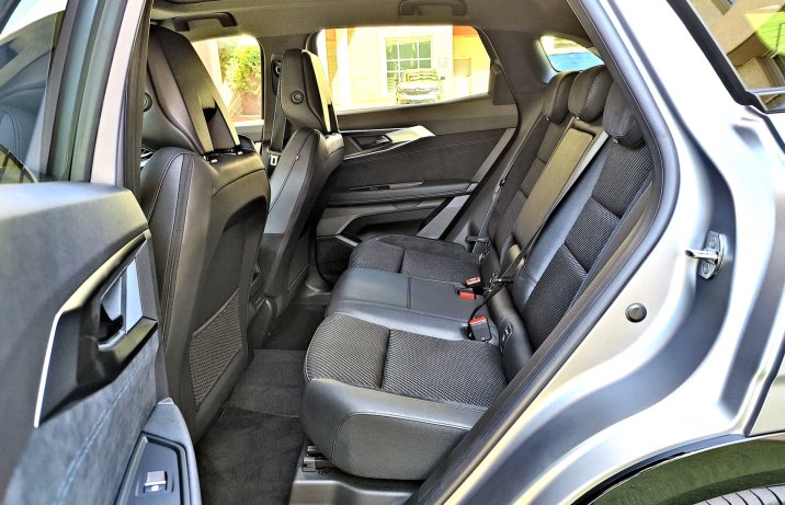 Renault Austral – kanapa