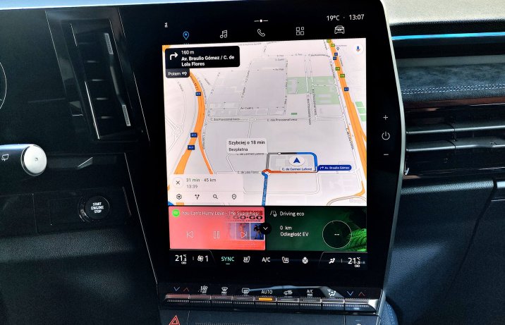 Renault Austral –wyświetlacz centralny