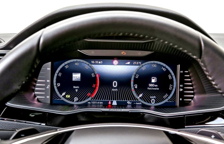 Skoda Superb Combi - zegary