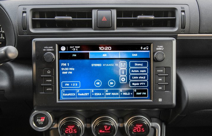 Toyota GR 86 A/T Dynamic – ekran centralny