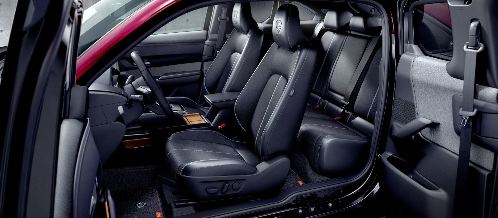 mazda_mx30_rev_wnetrze