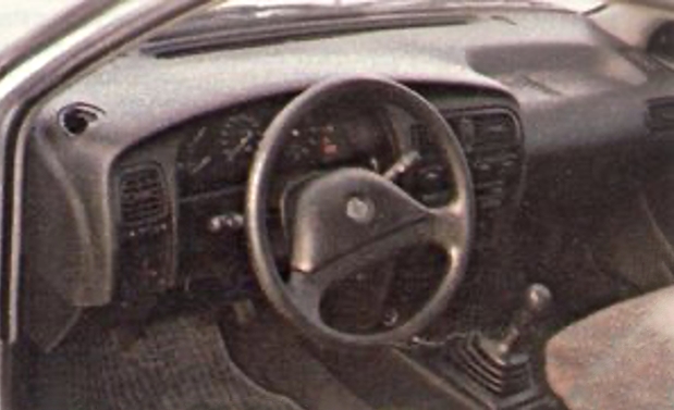 Nissan Primera deska rozdzielcza