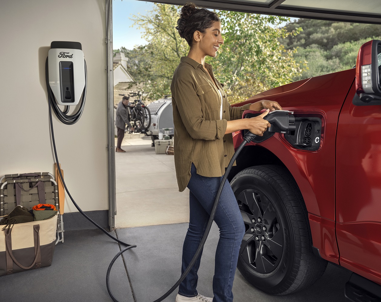 Ford F-150 Lightning_ladowanie