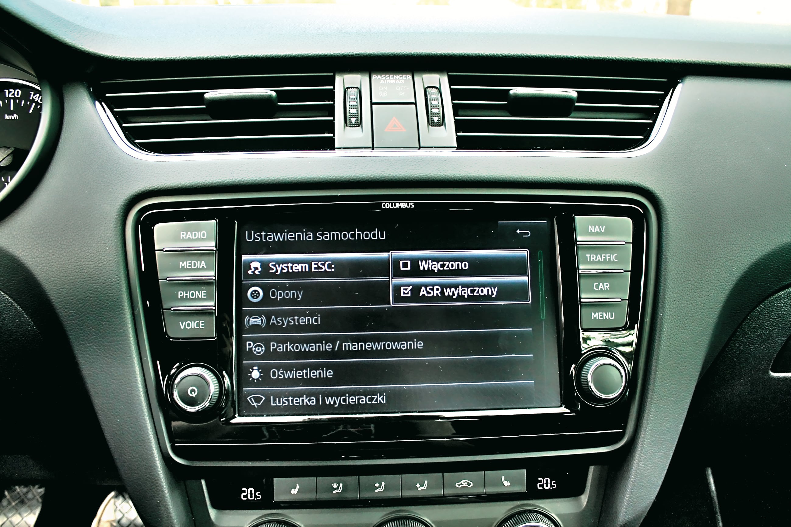 Skoda Octavia III multimedia ustawienia samochodu