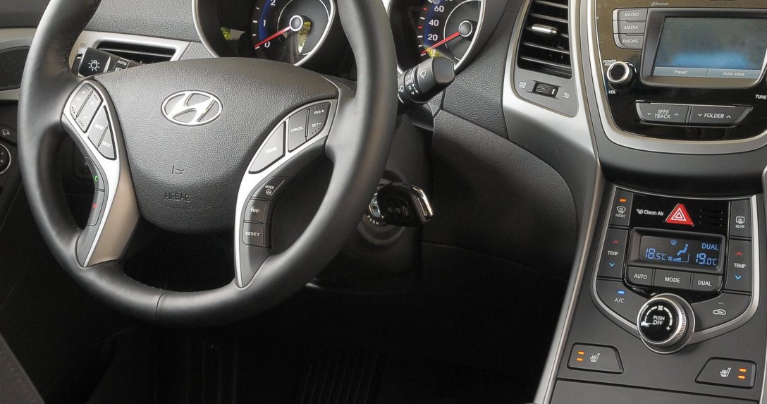 Hyundai Elantra – kierownica i kluczyk