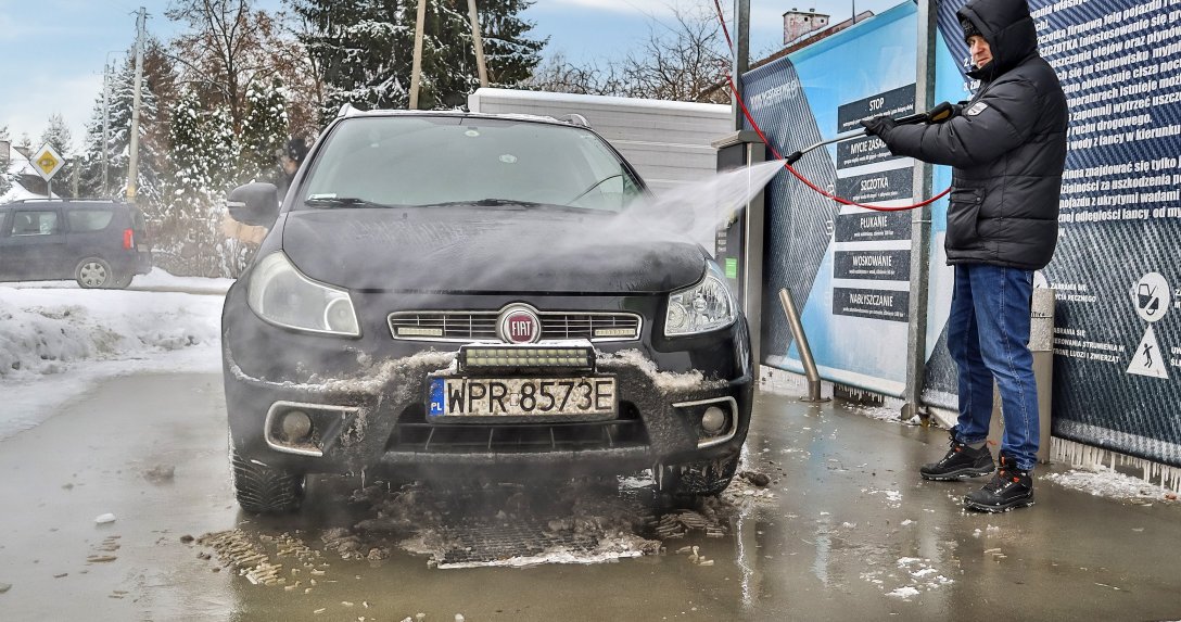 Mycie auta zimą