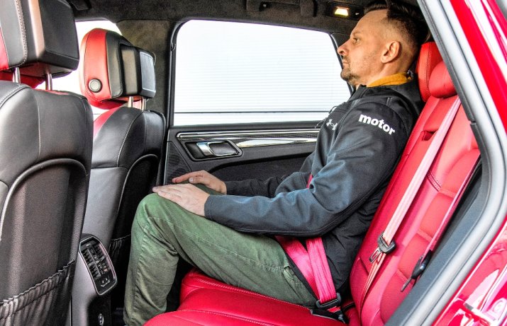 xPorsche Macan T – kanapa