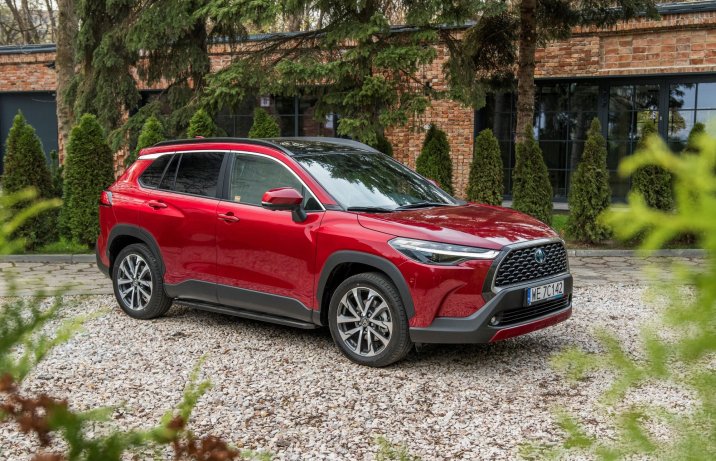 Toyota Corolla Cross - przód