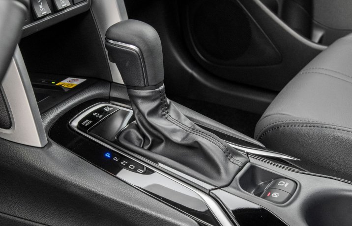 Toyota Corolla Cross - automat