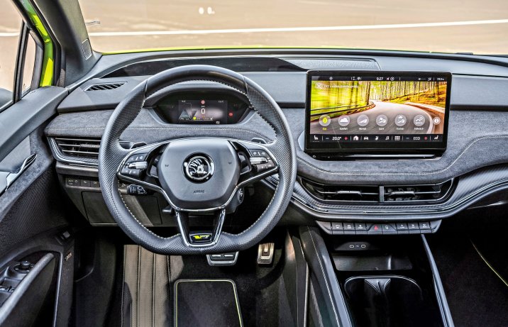 Skoda Enyaq Coupe RS iV– deska rozdzielcza